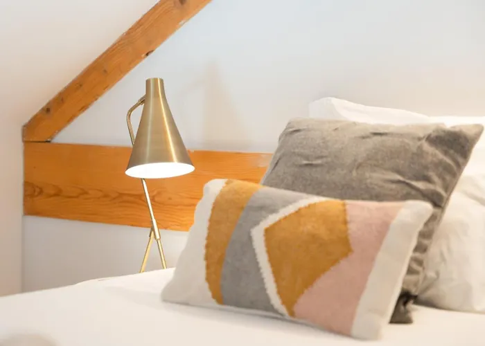 Framed Corner By Portugal Active Apartman Porto