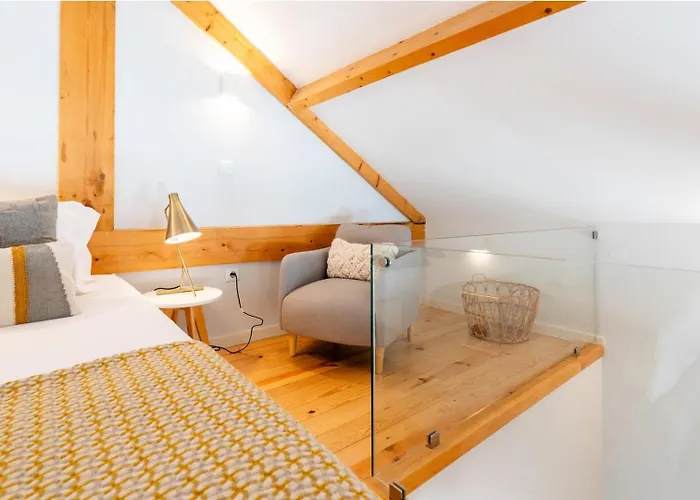 Framed Corner By Portugal Active *