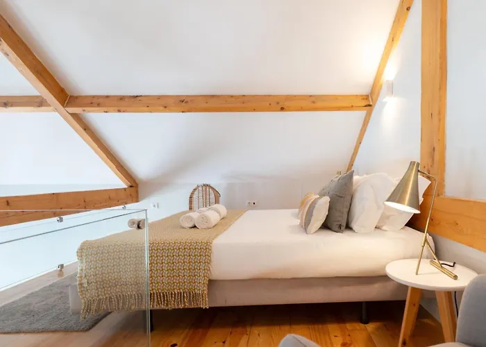 Framed Corner By Portugal Active