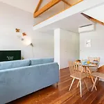 Framed Corner By Portugal Active * Πόρτο