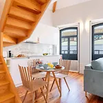 Framed Corner By Portugal Active *