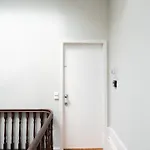 Framed Corner By Portugal Active Apartman *