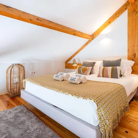 Apartment Framed Corner By Portugal Active *