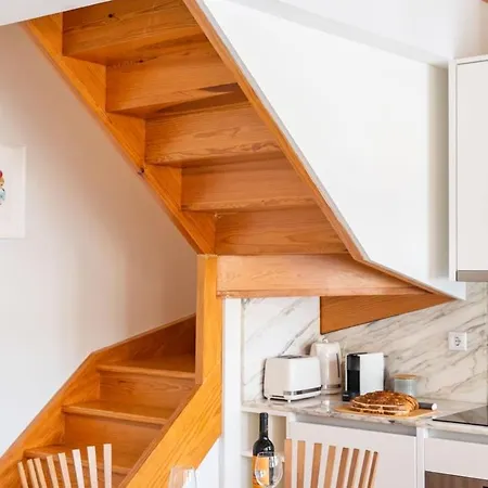 Framed Corner By Portugal Active Apartment Porto