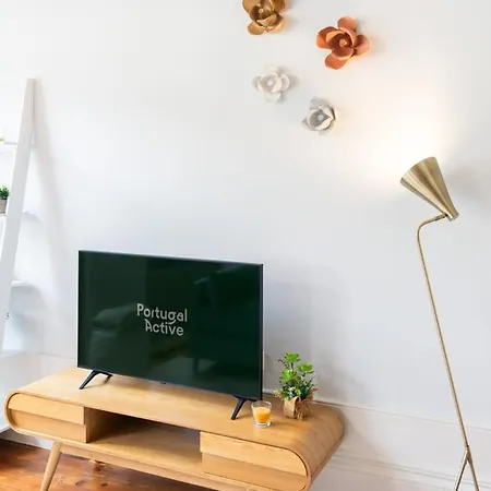 Framed Corner By Portugal Active Apartment *