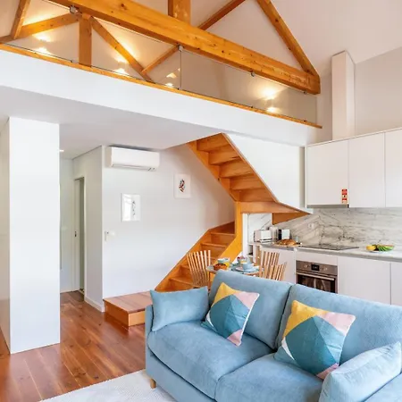 Framed Corner By Portugal Active