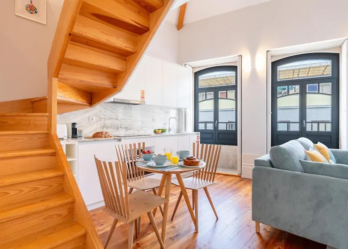 Framed Corner By Portugal Active *