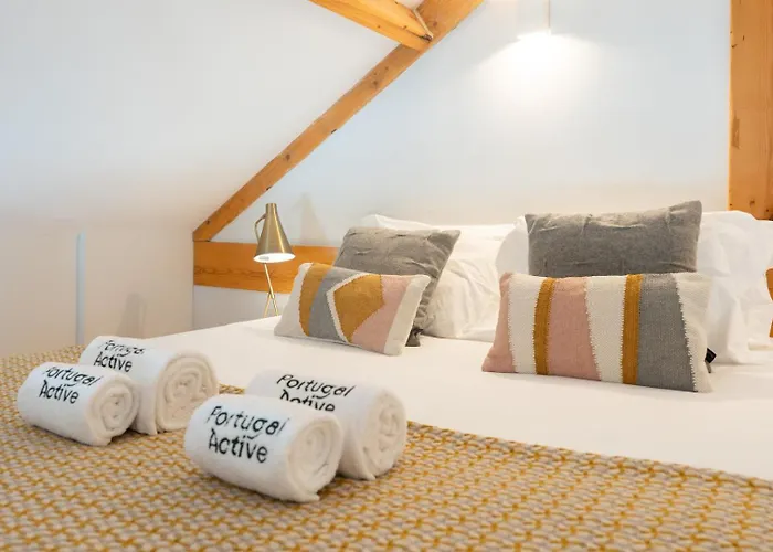 Framed Corner By Portugal Active ポルト