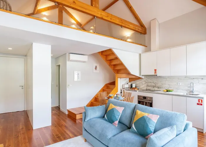 Framed Corner By Portugal Active